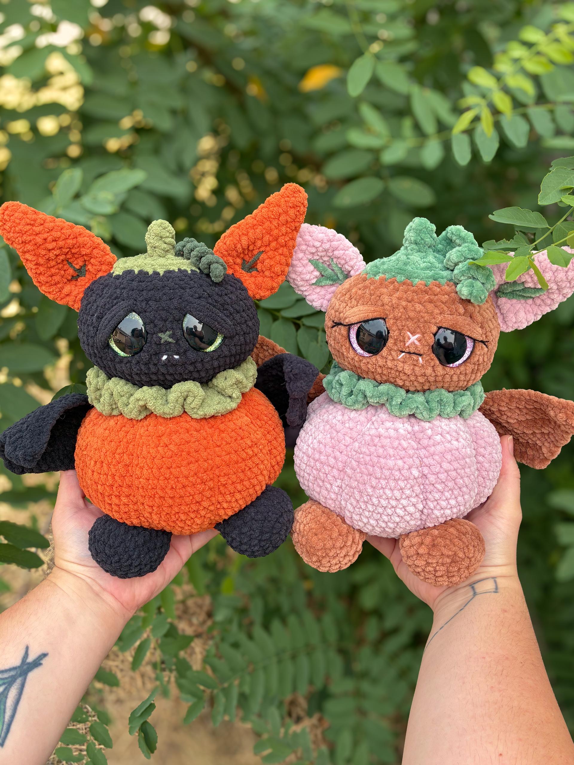 Pip the Pumpkin Bat thumbnail 6