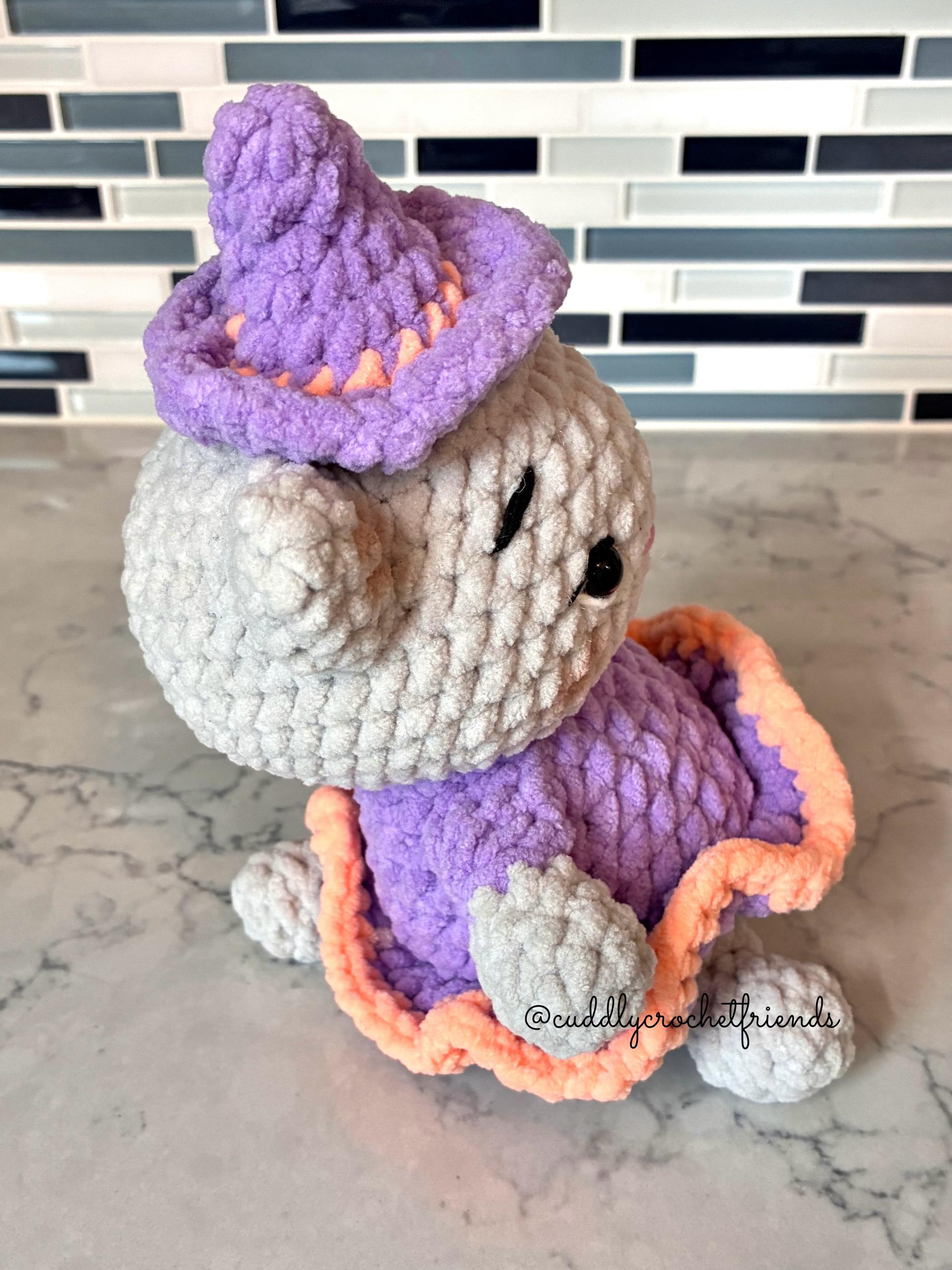 Rosalie the Witchy Kitty thumbnail 4