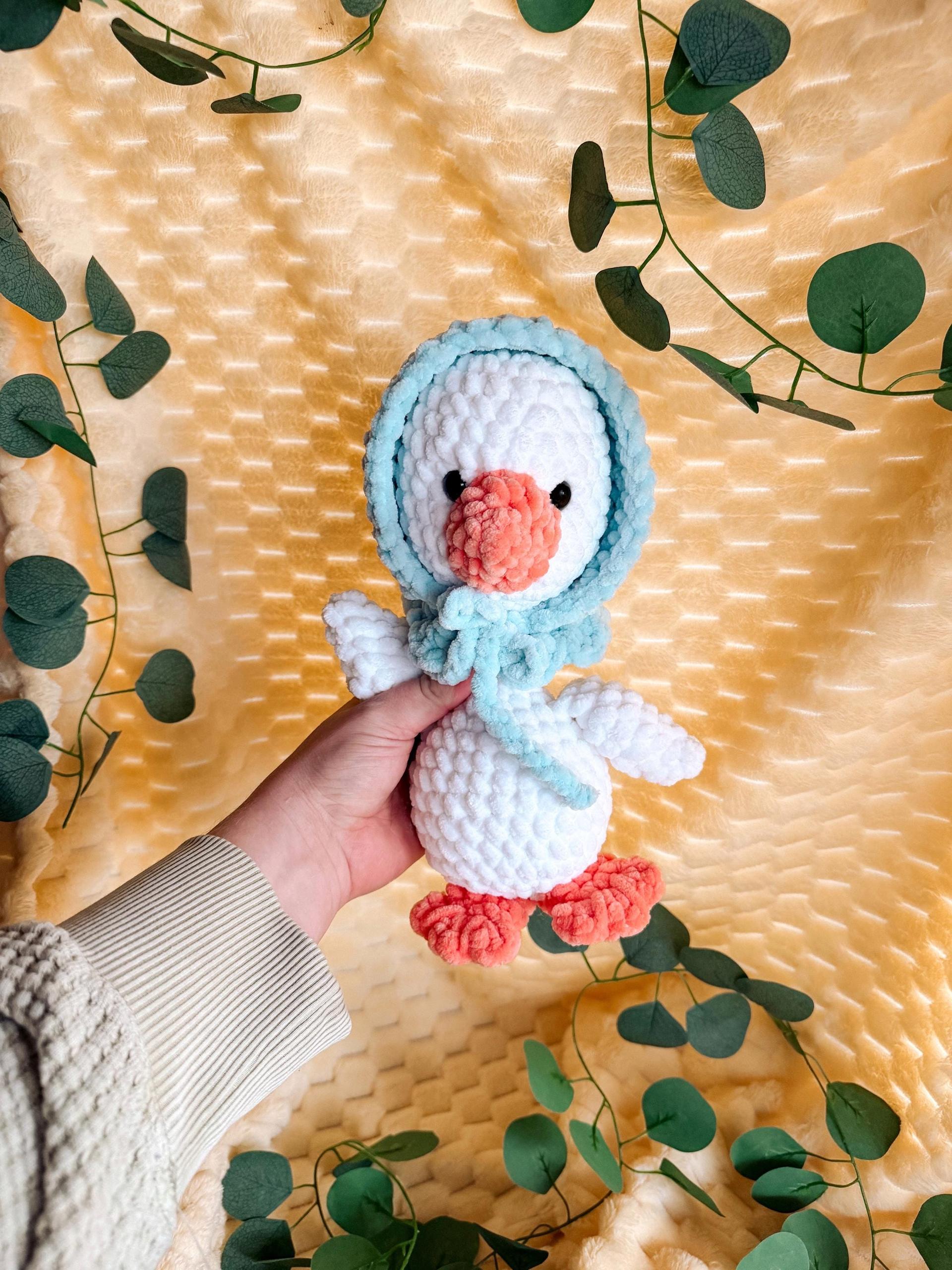 dottie the goose- low sew crochet pattern, amigurumi goose crochet pattern, goose pattern, porch goose, crochet, amiguru