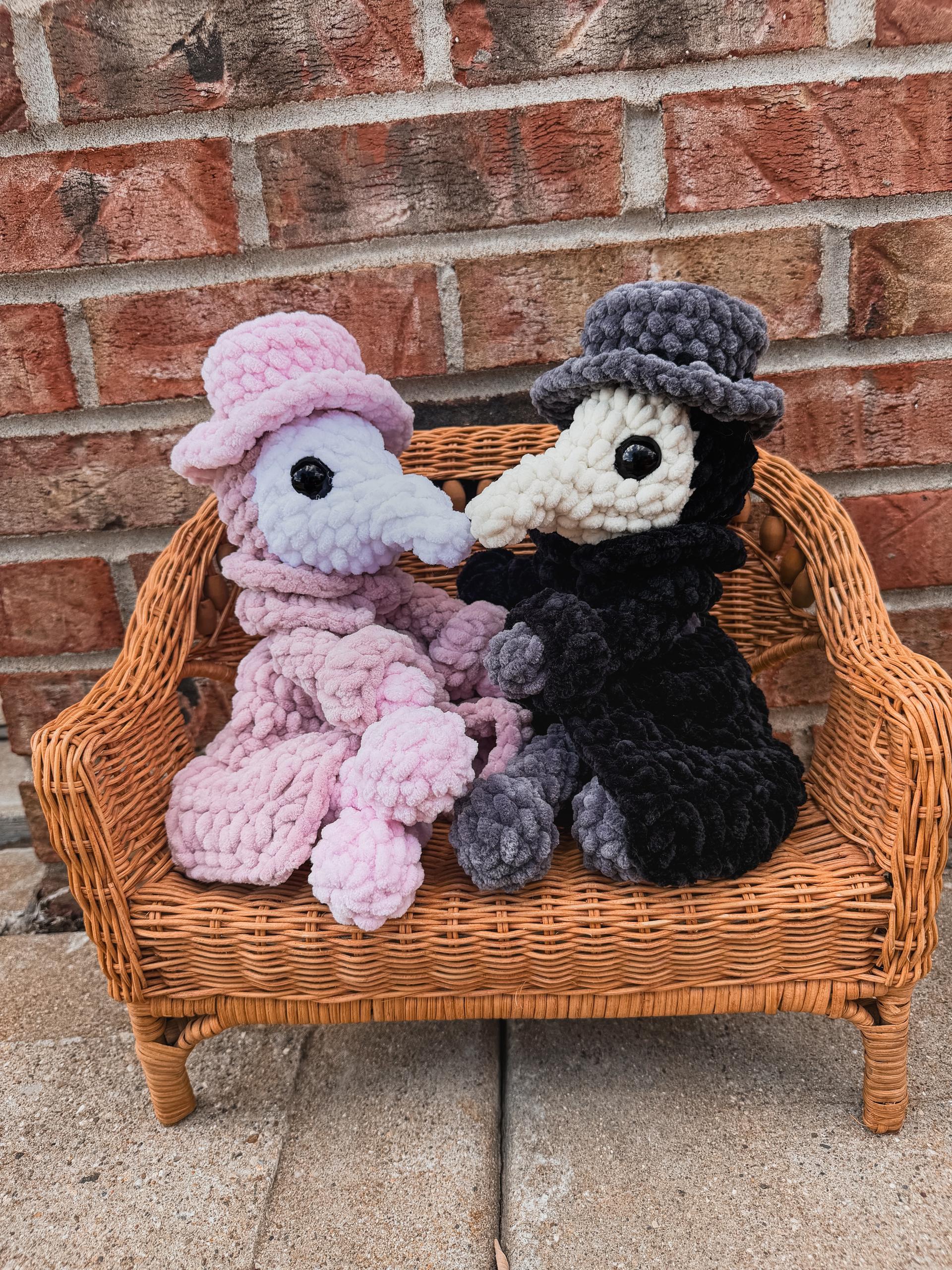 Plague Doctor Crochet pattern thumbnail 3