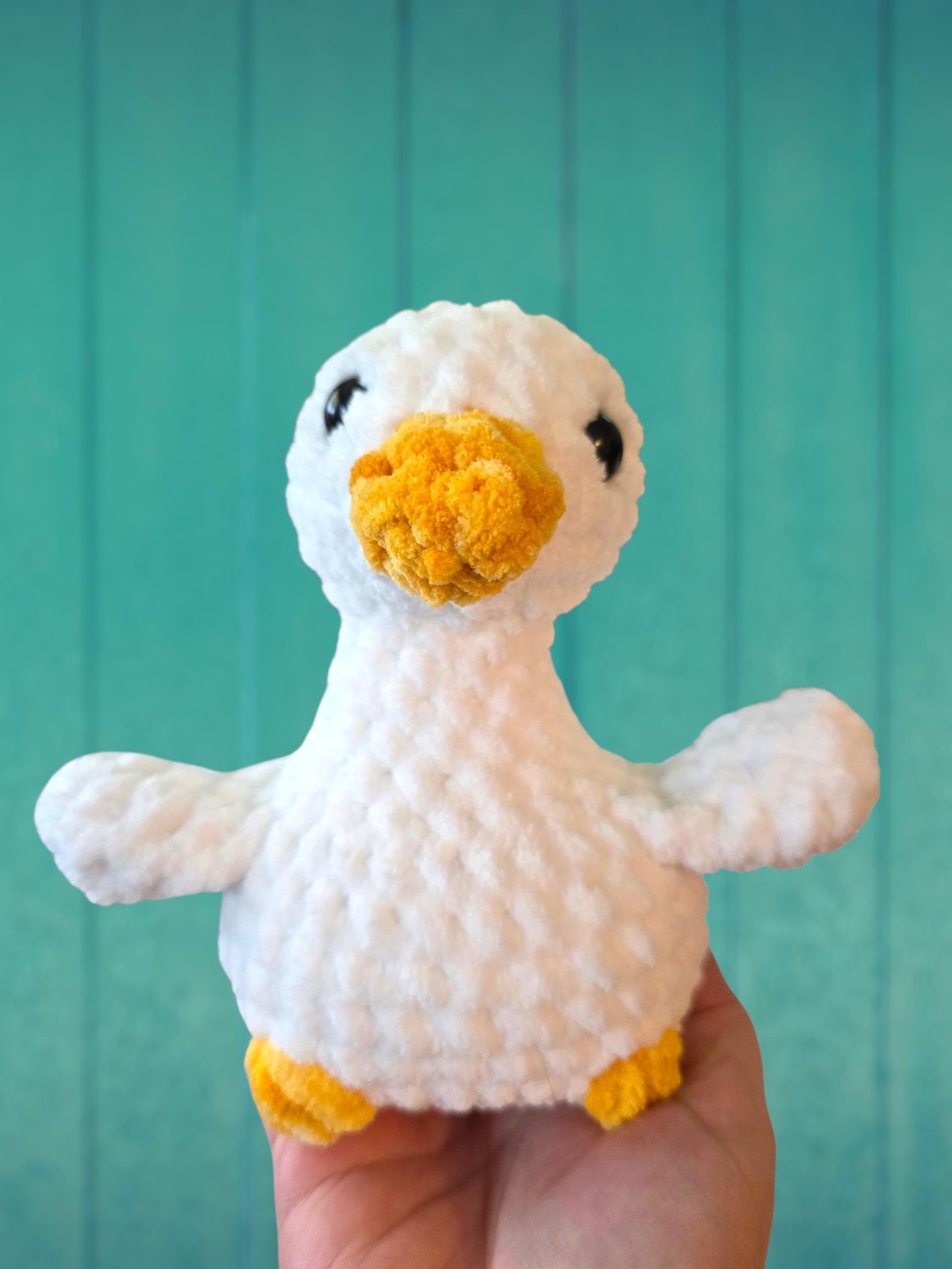 Desk Goose Stuffy With Hat thumbnail 5