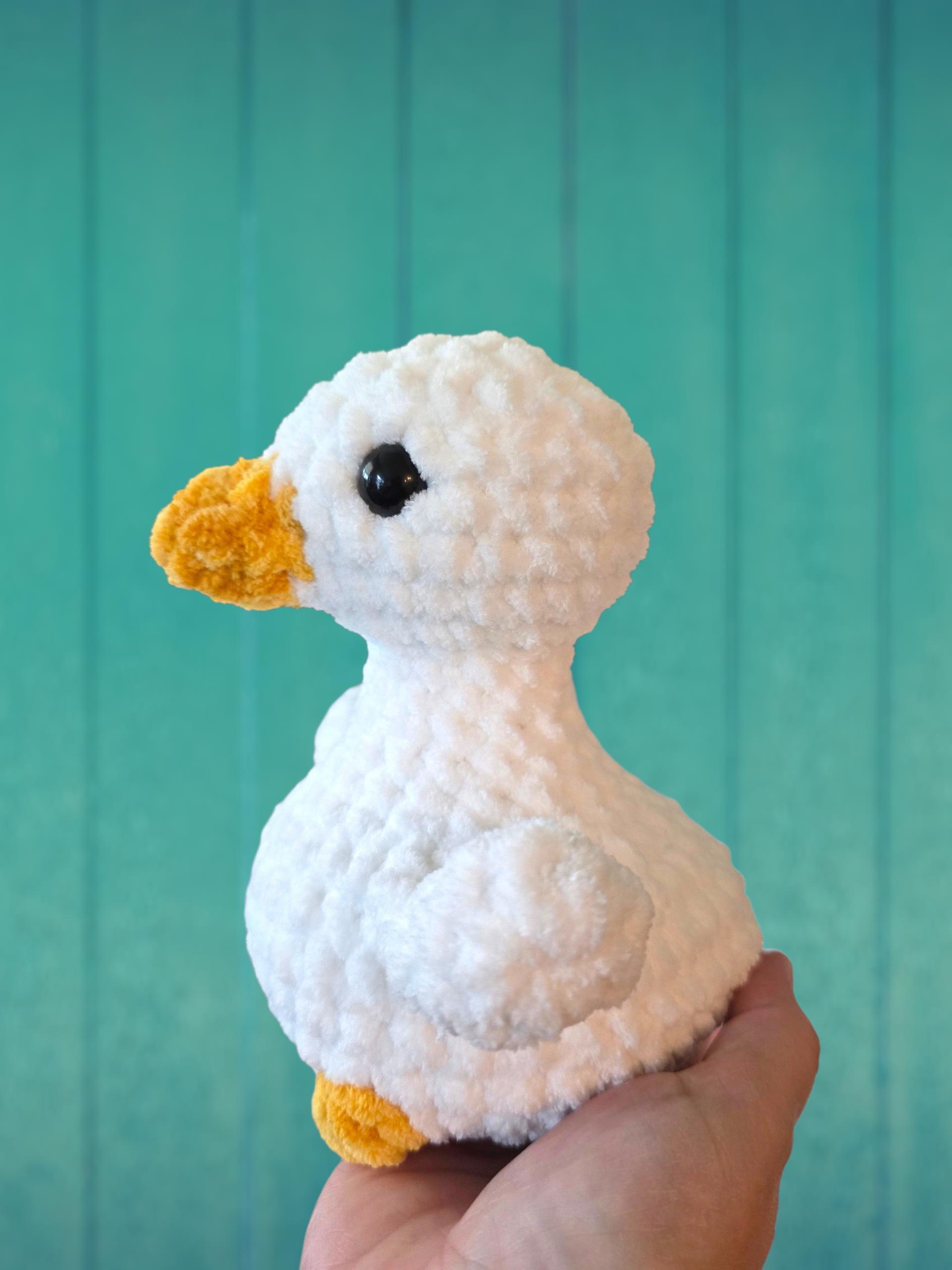 Desk Goose Stuffy With Hat thumbnail 4