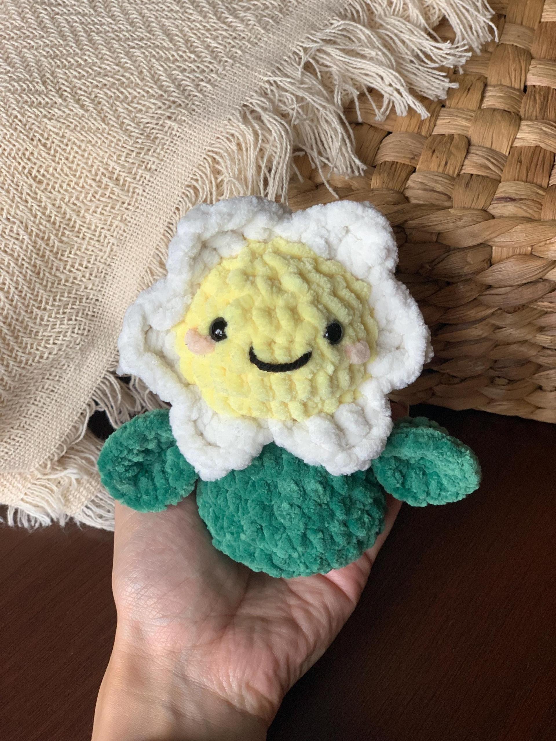 Daisy flower no sew PDF crochet pattern amigurumi thumbnail 2