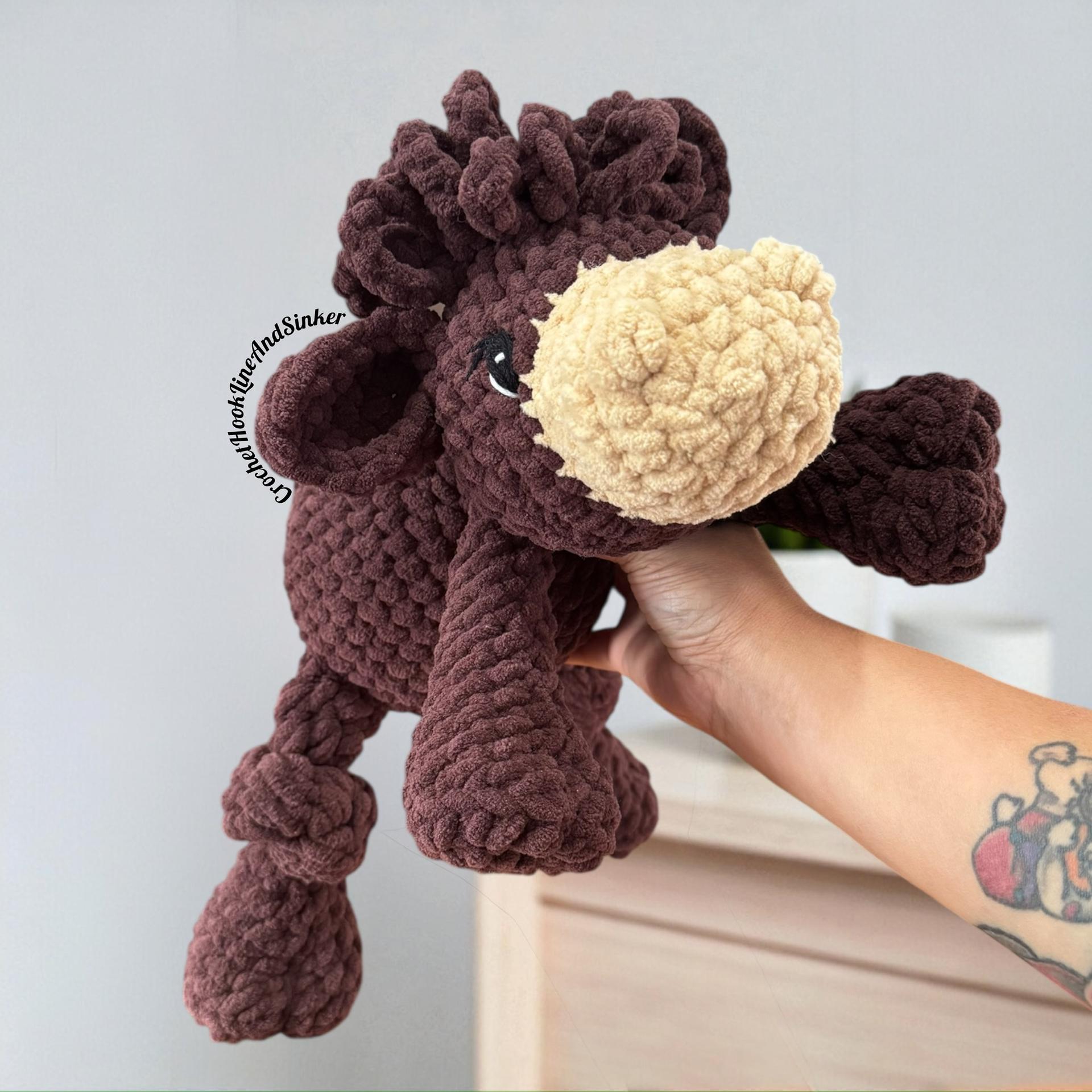 Moris(ette) Moose Plush Toy - READY TO SHIP thumbnail 3